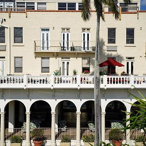 Palm Beach Historic Hotel With Juliette Balconies! Exterior photo