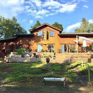 Wonderful Wooden House Next To Lake And Stockholm Archipelago Villa Saltsjo-Boo Exterior photo