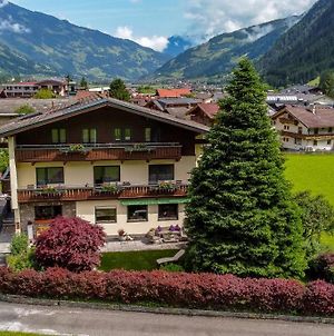 Gastehaus Hornegger Hotell Mayrhofen Exterior photo