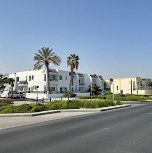 Al Corniche Villa Sharjah Exterior photo