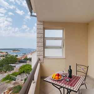 Apartments Molo Mare Hvar Island Exterior photo