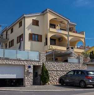 Apartments Villa Ivka Crikvenica Exterior photo