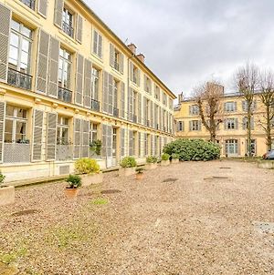 Le Richelieu Lägenhet Versailles Exterior photo