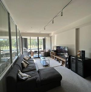 Entire Rental Unit,Close To The Airport And Statio Sydney Exterior photo
