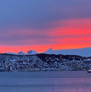 Marthas Apartments - Arctic Light - Free Parking Tromsø Exterior photo
