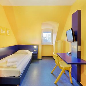 Bed'Nbudget Expo-Hostel Rooms Hannover Exterior photo