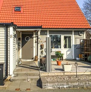 Beautiful Home In Jonkoping With Outdoor Swimming Pool, Wifi And 3 Bedrooms Exterior photo