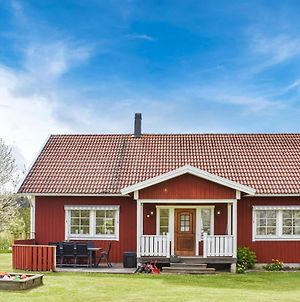 Awesome Home In Grnna With 4 Bedrooms And Wifi Gränna Exterior photo