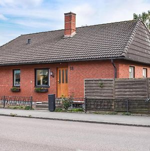 Nice Home In Hgans With 4 Bedrooms And Wifi Höganäs Exterior photo