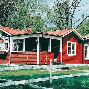 Nice Home In Ljungsarp With 2 Bedrooms, Sauna And Internet Exterior photo