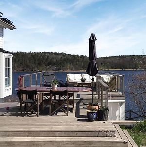 Awesome Home In Stocksund With Sauna, Wifi And 3 Bedrooms Danderyd Exterior photo