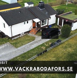 Villa For Families With Children, Large Garden, Near The Forest, Hunting, Bathing Areas Bodafors Exterior photo