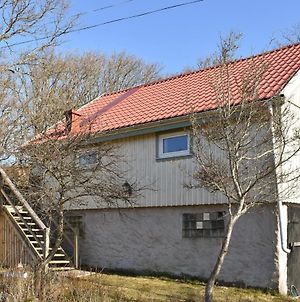 Nice Apartment In Skarhamn With 2 Bedrooms Klovedal Exterior photo