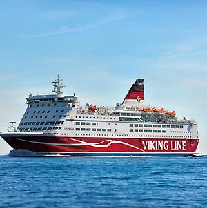 Viking Line ferry Amorella - Stockholm to Helsinki Hotell Exterior photo