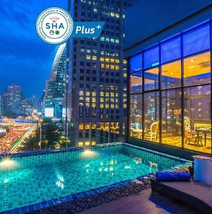 Clover Asoke Hotell Bangkok Exterior photo