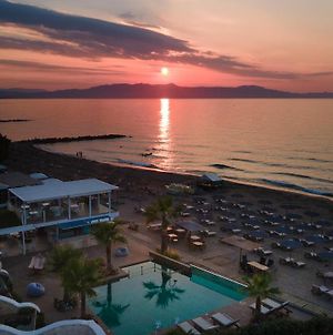 Vergina Beach Hotel Agia Marina Exterior photo