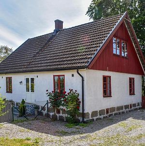 Stunning Home In Lvestad With Wifi And 3 Bedrooms Lövestad Exterior photo