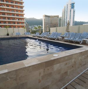 One Acapulco Costera Hotell Facilities photo