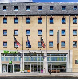 Ibis Styles London Excel Hotell Exterior photo