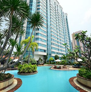 Windsor Suites And Convention Bangkok Exterior photo