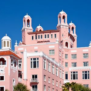 The Don Cesar - Recently Renovated Hotell St. Pete Beach Exterior photo