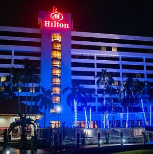 Hilton Palm Beach Airport Hotell West Palm Beach Exterior photo