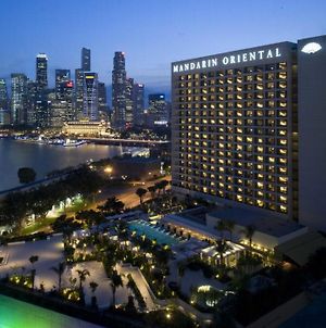 Mandarin Oriental Hotell Singapore Exterior photo