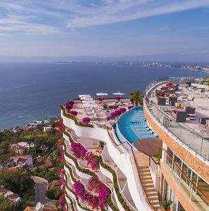 Grand Miramar All Luxury Suites & Residences Puerto Vallarta Exterior photo