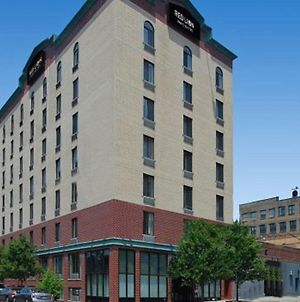 Red Lion Inn & Suites Long Island City New York Exterior photo