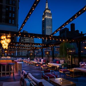 Moxy Nyc Times Square Hotell New York Exterior photo
