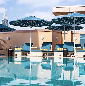 Pullman Dubai Jumeirah Lakes Towers Hotell Exterior photo