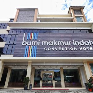 Hotel Bumi Makmur Indah Bandung Exterior photo
