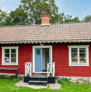 Beautiful Home In Tjllmo With 1 Bedrooms Finspång Exterior photo