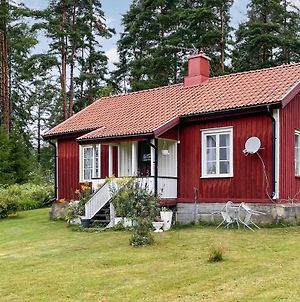 Amazing Home In Ml With Wifi And 1 Bedrooms Åmål Exterior photo
