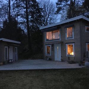 The Gem - Tiny Home Near Nature And Stockholm! Nacka Exterior photo
