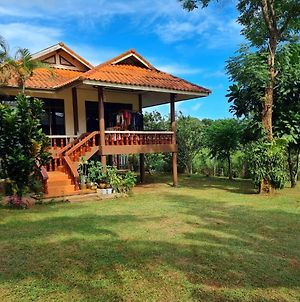 Baan P Su Villa Koh Mak Exterior photo