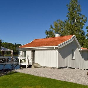 Beautiful Home In Rnninge With Sauna And 2 Bedrooms Rönninge Exterior photo