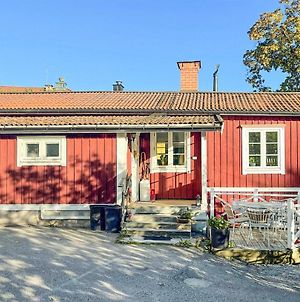 Awesome Home In Norrtlje With 2 Bedrooms Norrtälje Exterior photo