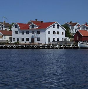 Hotell Fisketången Kungshamn Exterior photo