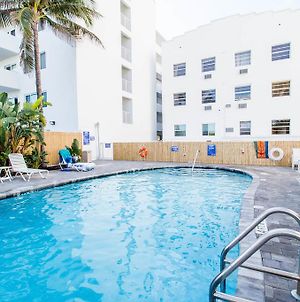 Ocean Walk Apartments Miami Beach Exterior photo