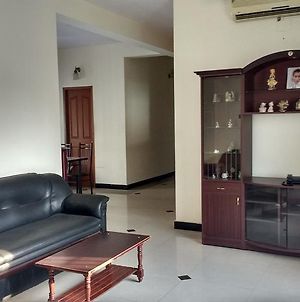 Roshini Serviced Apartments Chennai Exterior photo