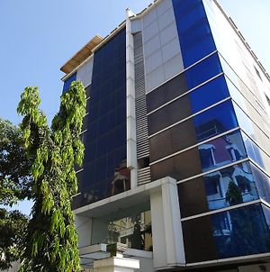 New Leaf Hotell Pune Exterior photo