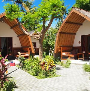 Chill Out Bungalows Hotell Gili Air Exterior photo