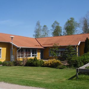 Örtagården Vandrarhem Uddevalla Exterior photo