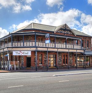 The Mile End Hotel Adelaide Exterior photo