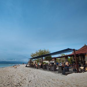 Puri Nusa Beach Hotel Lembongan Exterior photo