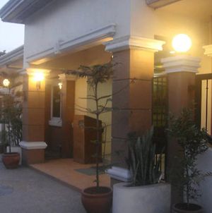 Balibago Villa Hotel Angeles Exterior photo