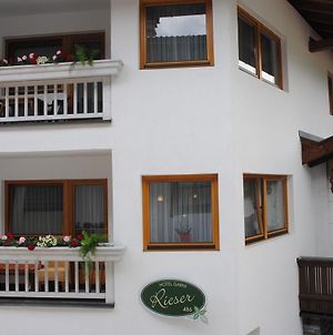 Gastehaus Rieser Hotell Mayrhofen Exterior photo
