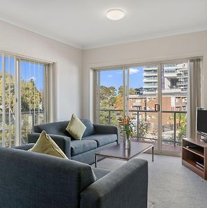 Amazing Accommodations: St Kilda Melbourne Exterior photo
