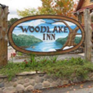 Woodlake Inn - Lake Placid Exterior photo